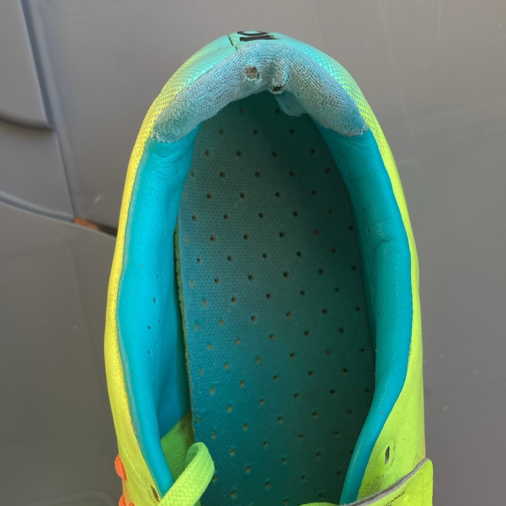 Limited Edition Nike Magista yellow, blue and pink neon cleats GUC 6.5M Or 5.5W - Picture 4 of 8
